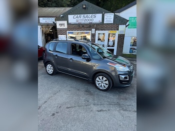 Used Citroen C3 Picasso 2016 for sale - 76077512: Photo 2
