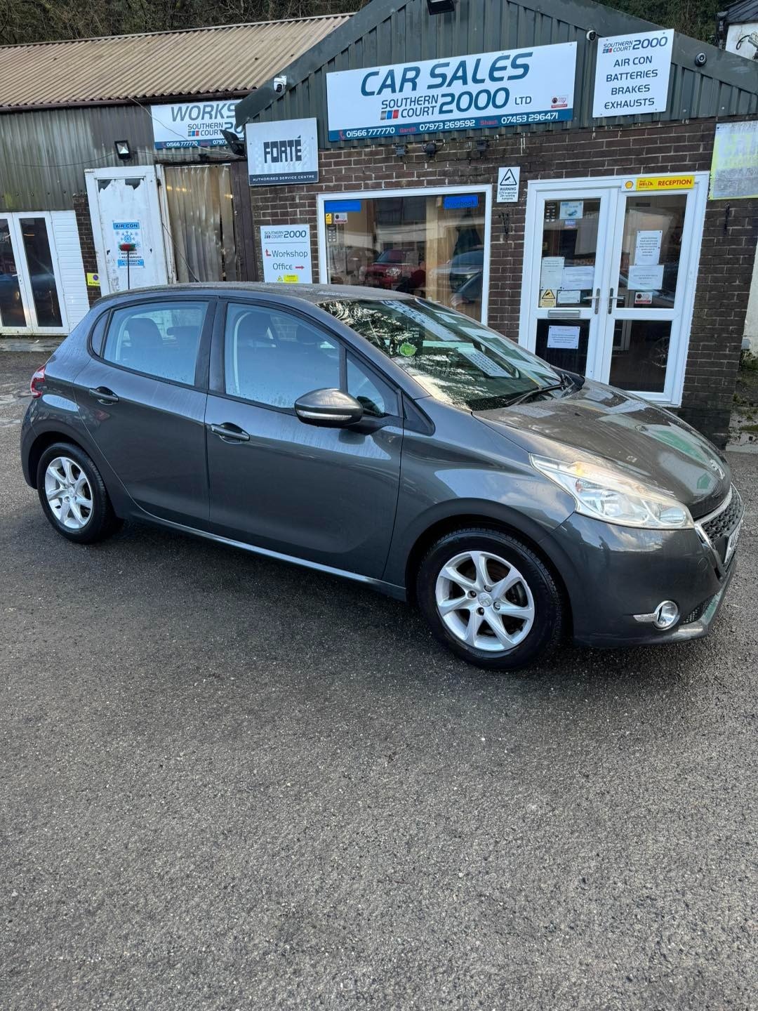 Used Peugeot 208 2013 for sale - 77352207: Photo 2