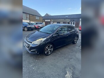 Used Peugeot 208 2016 for sale - 77247610: Photo