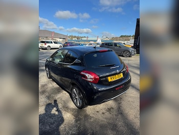 Used Peugeot 208 2015 for sale - 78107055: Photo