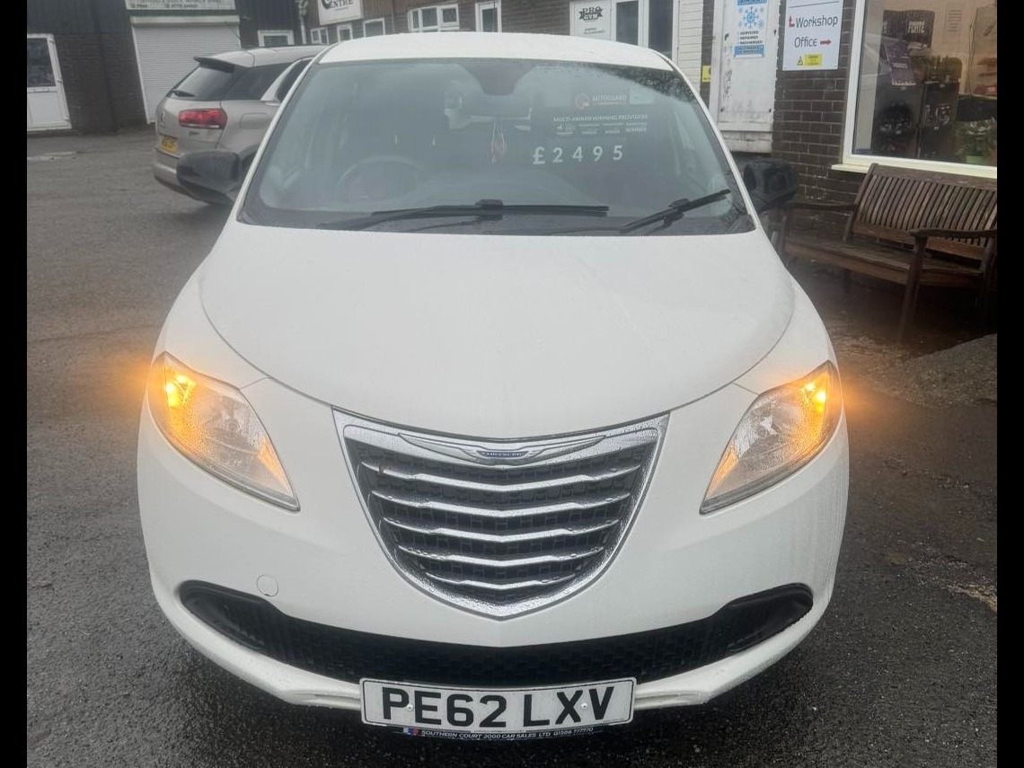 Used Chrysler Ypsilon 2012 for sale - 76763259: Photo 1