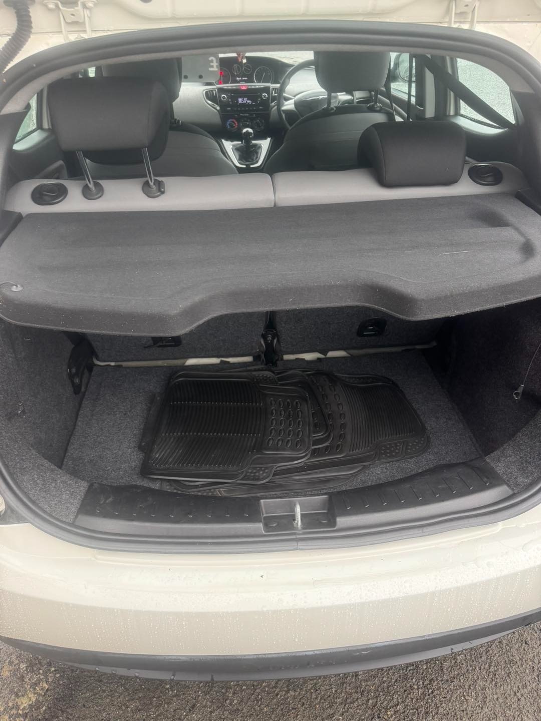 Used Chrysler Ypsilon 2012 for sale - 76763259: Photo 10