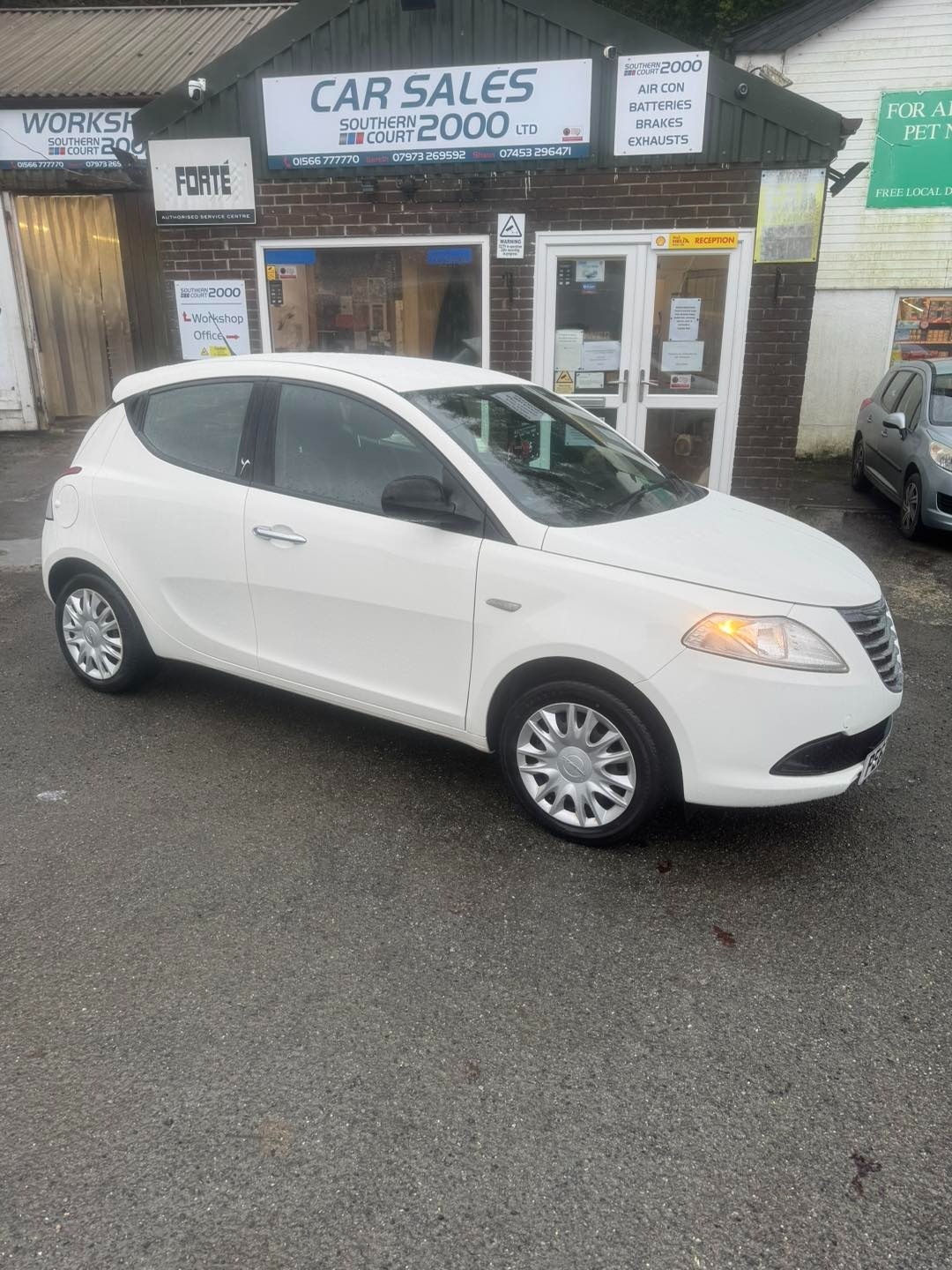 Used Chrysler Ypsilon 2012 for sale - 76763259: Photo 2