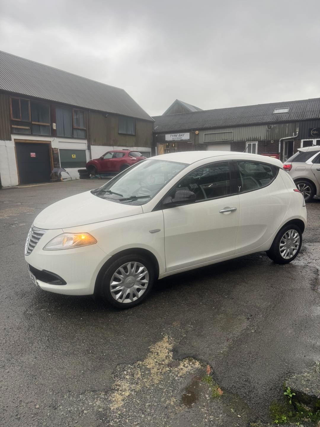 Used Chrysler Ypsilon 2012 for sale - 76763259: Photo 5