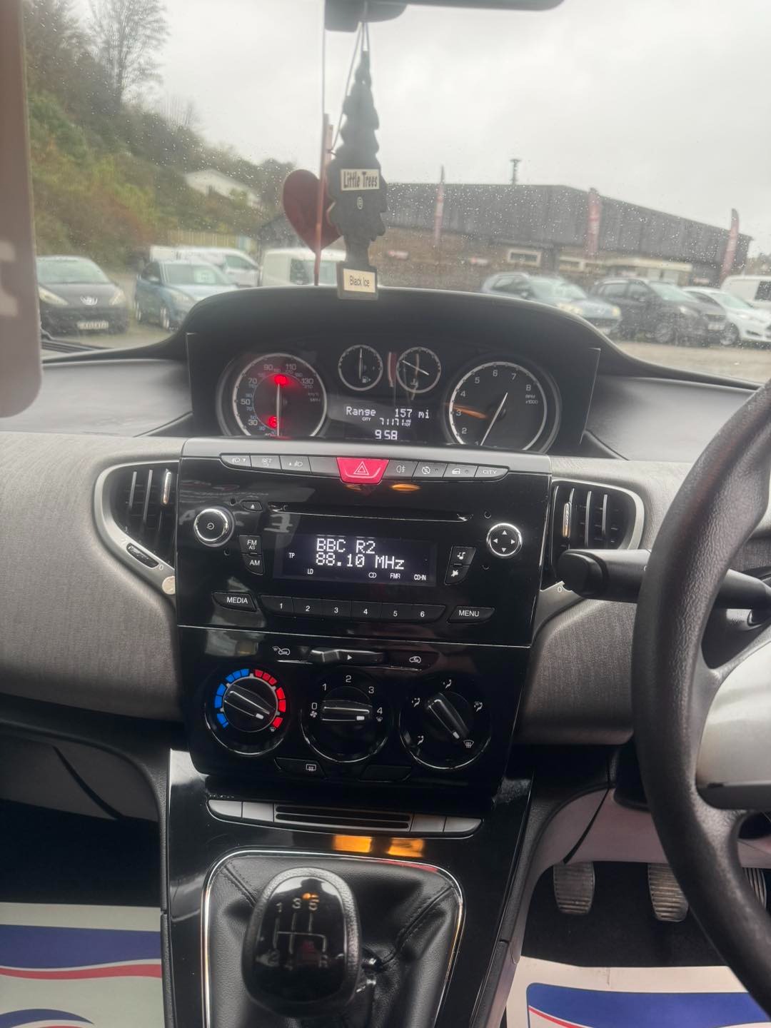 Used Chrysler Ypsilon 2012 for sale - 76763259: Photo 8