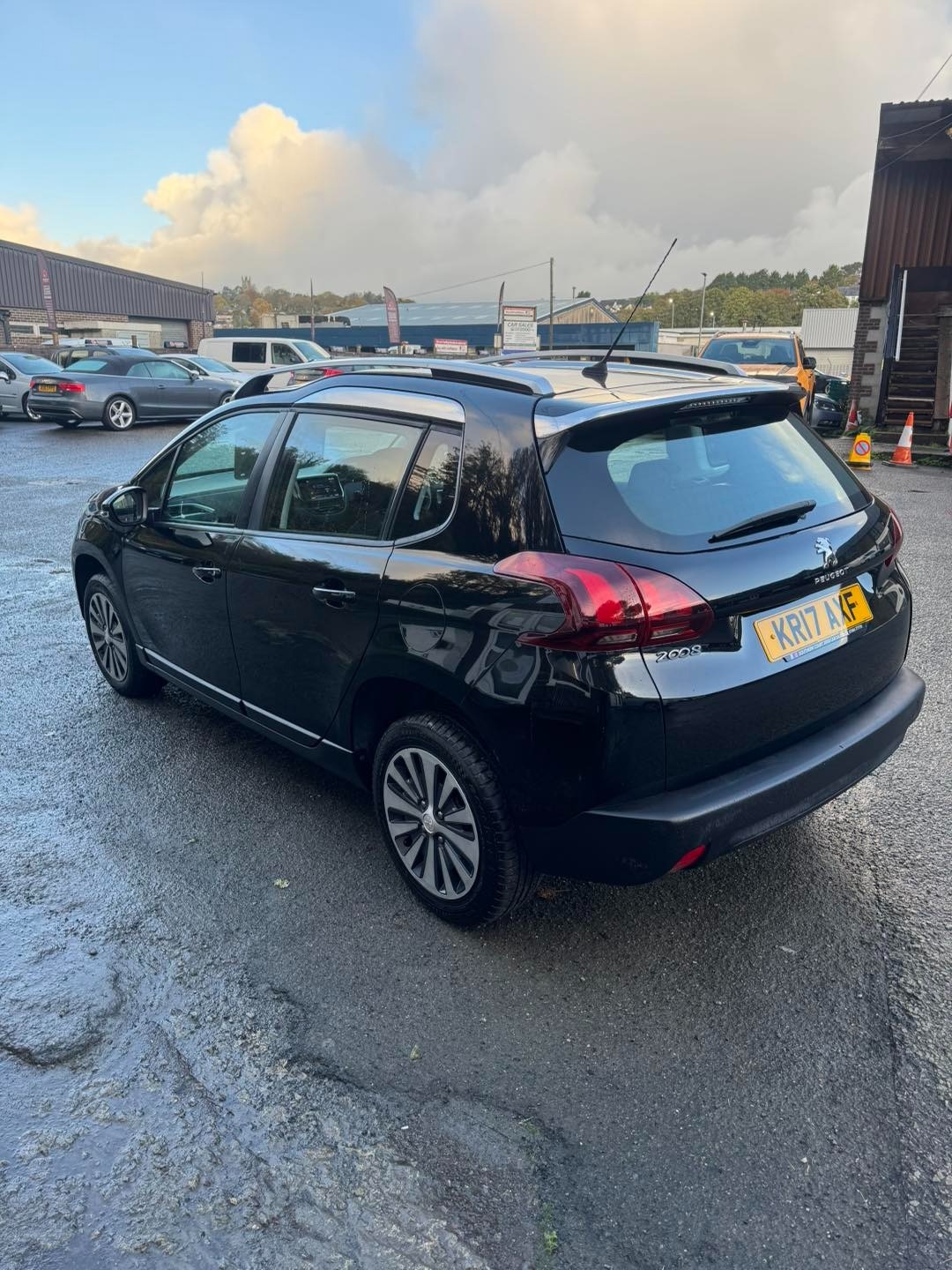 Used Peugeot 2008 2017 for sale - 76450037: Photo 4