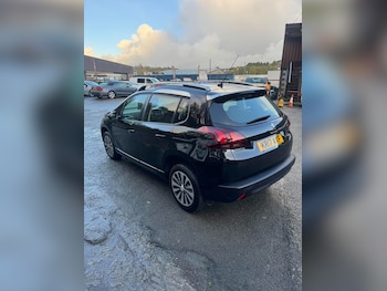 Used Peugeot 2008 2017 for sale - 76450037: Photo