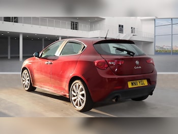 Used Alfa Romeo Giulietta 2011 for sale - 76474561: Photo