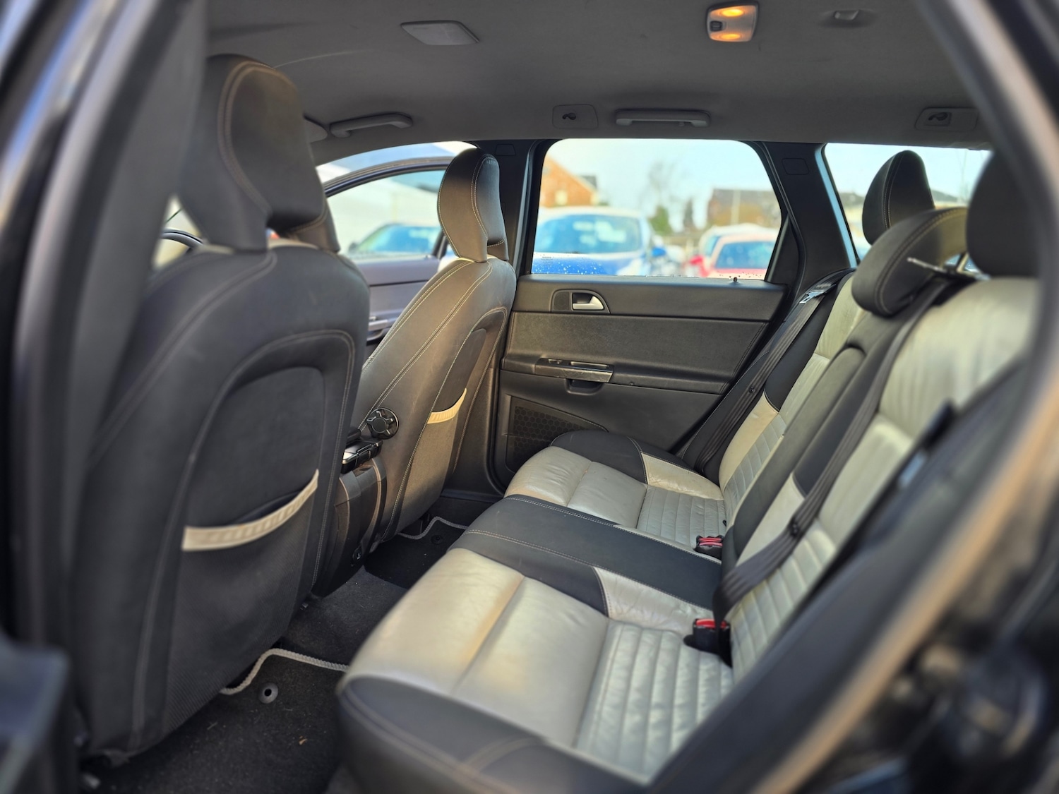 Used Volvo V50 2008 for sale - 77125098: Photo 17