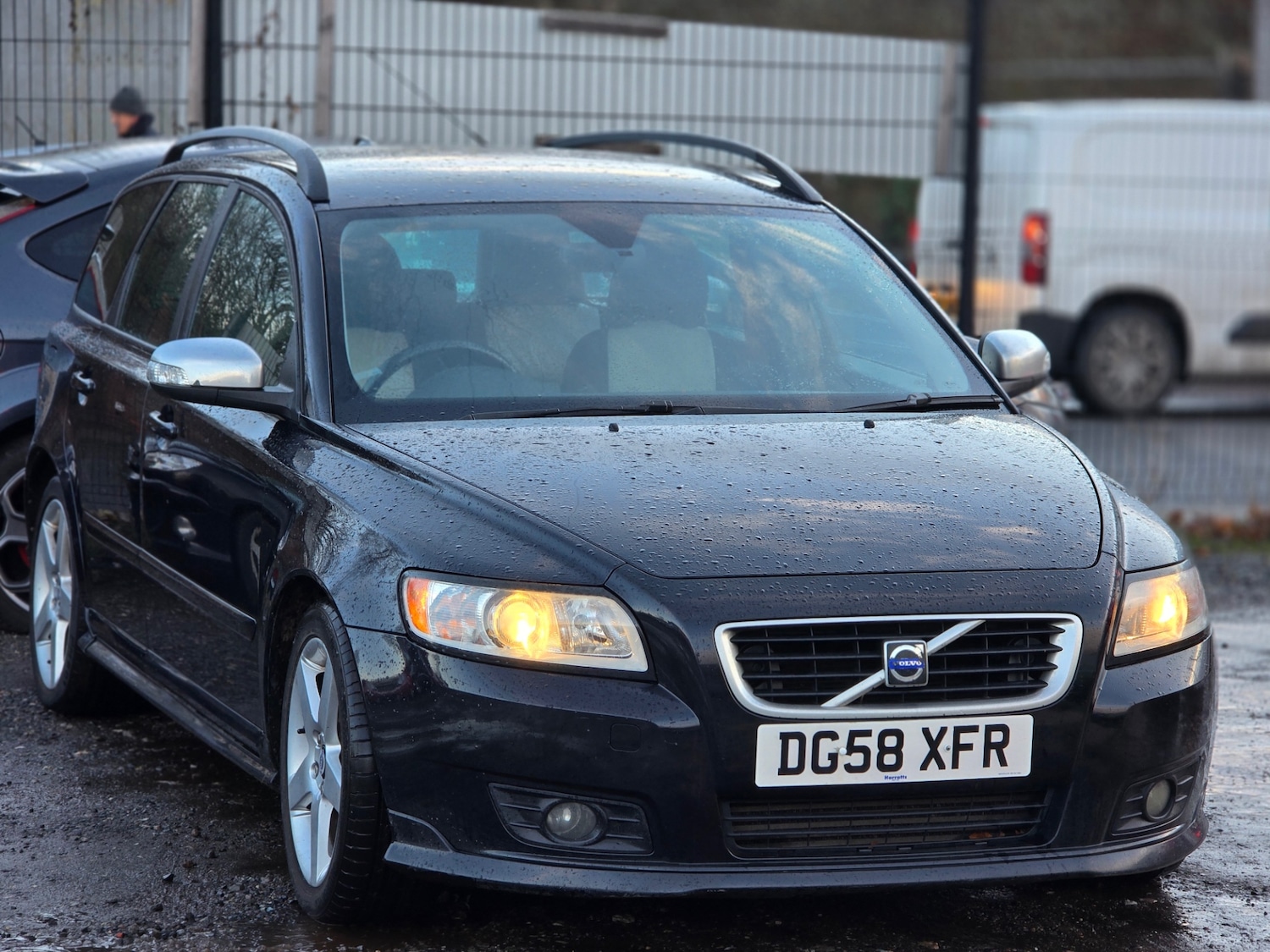 Used Volvo V50 2008 for sale - 77125098: Photo 4