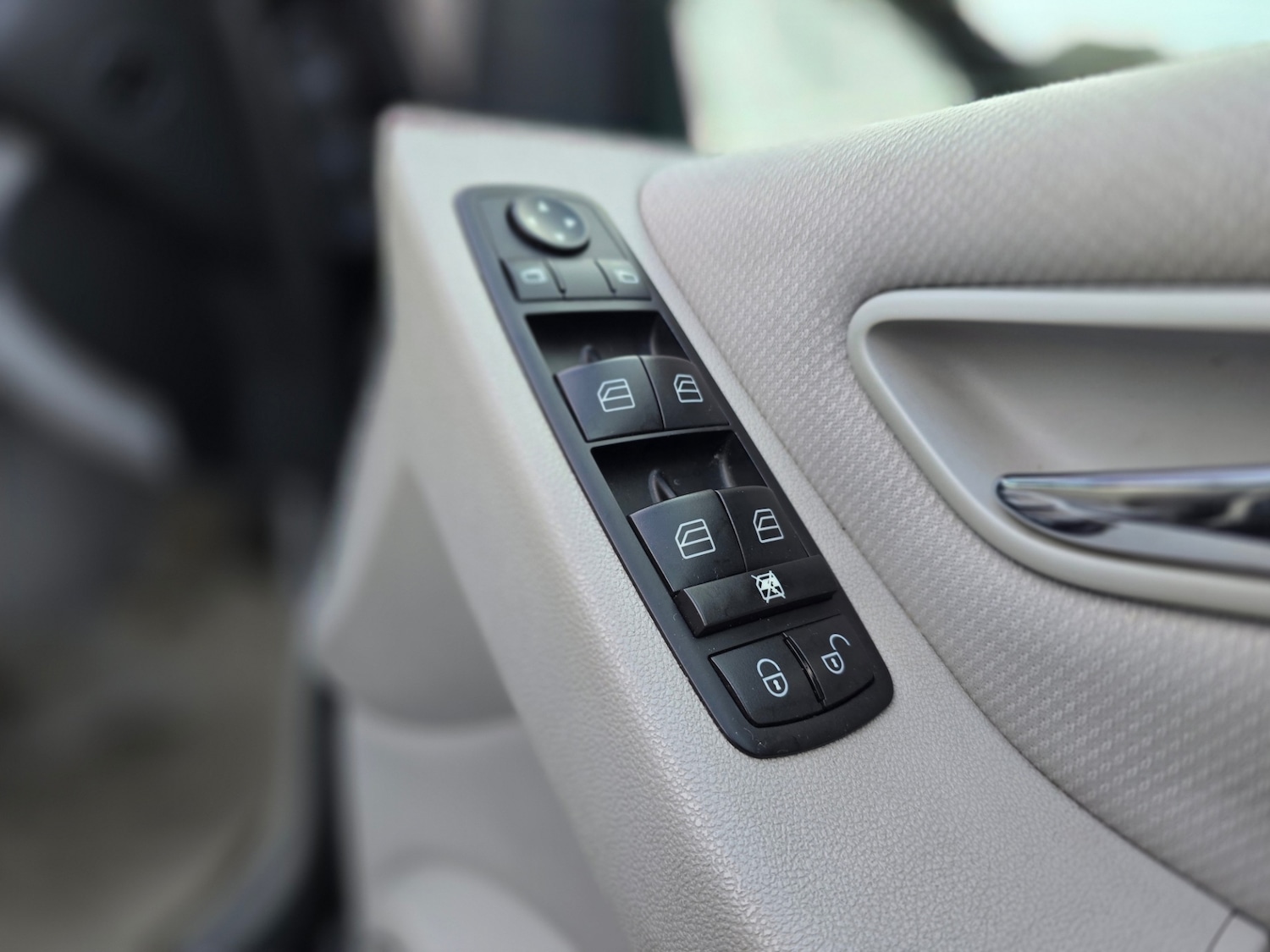 Used Mercedes-Benz A-Class 2005 for sale - 76945443: Photo 15