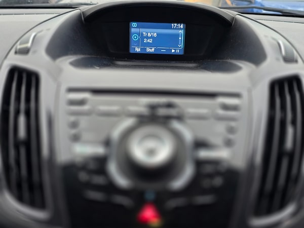 Used Ford Kuga 2015 for sale - 76265734: Photo 17