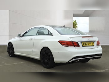 Used Mercedes-Benz E Class 2013 for sale - 79421127: Photo