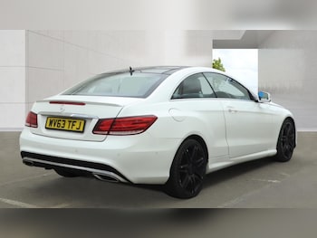 Used Mercedes-Benz E Class 2013 for sale - 79421127: Photo