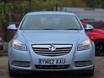 Used Vauxhall Insignia 2013 for sale - 76265833: Photo 2