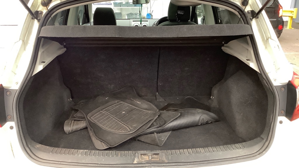 Used Nissan Qashqai 2012 for sale - 78219549: Photo 9