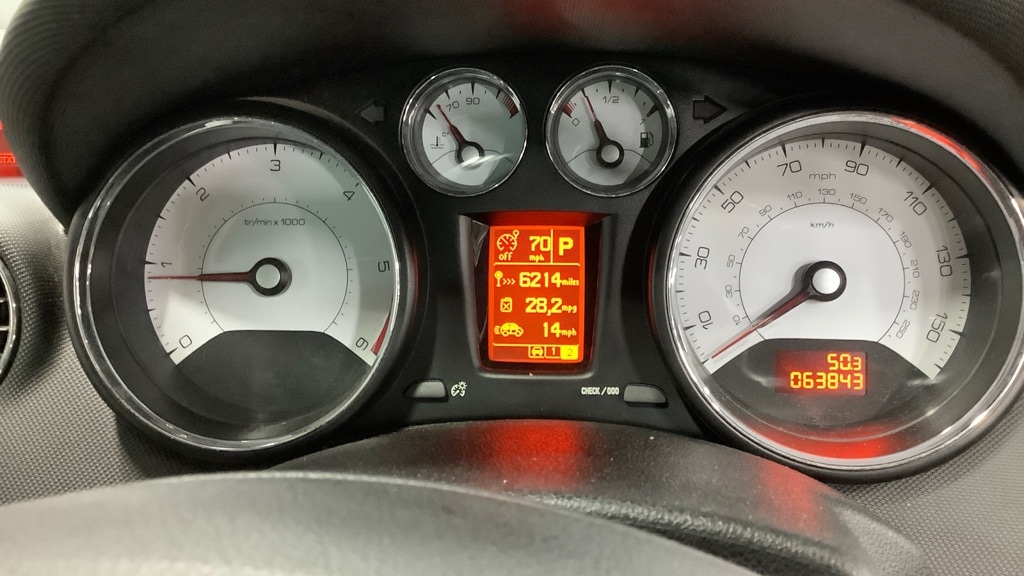 Used Peugeot 308 2010 for sale - 77019106: Photo 15