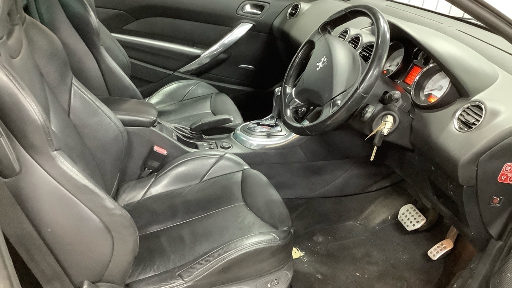 Used Peugeot 308 2010 for sale - 77019106: Photo 16