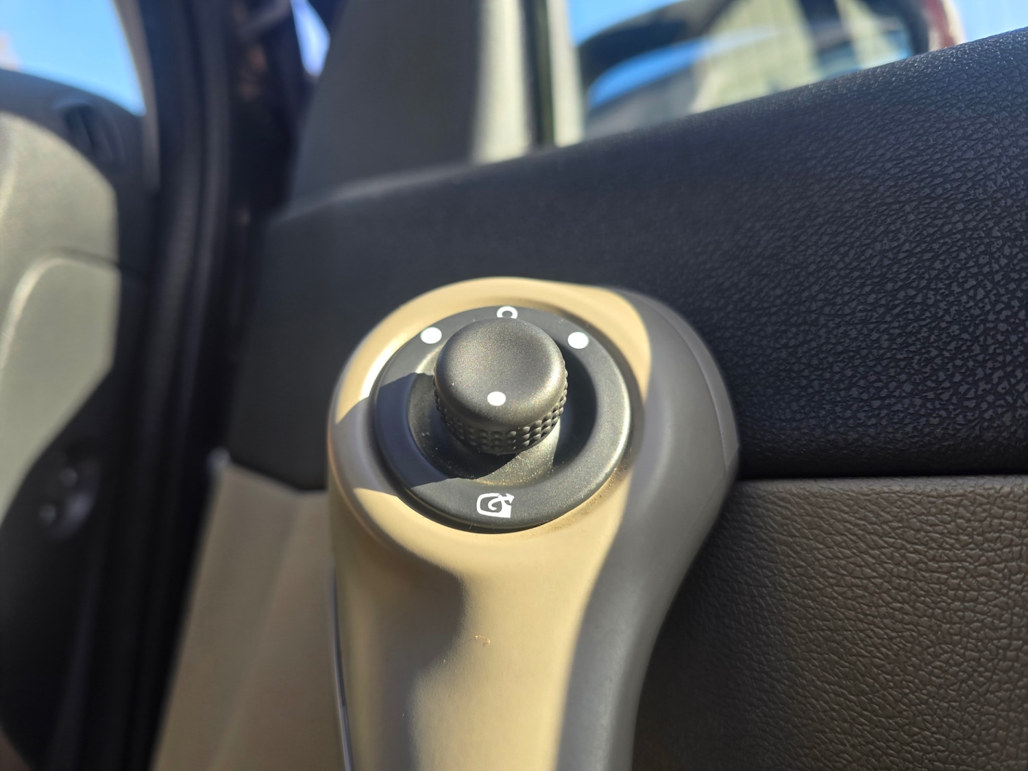 Used Renault Clio 2007 for sale - 77877195: Photo 30