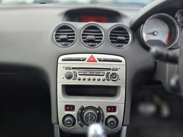 Used Peugeot 308 2009 for sale - 76230981: Photo 15