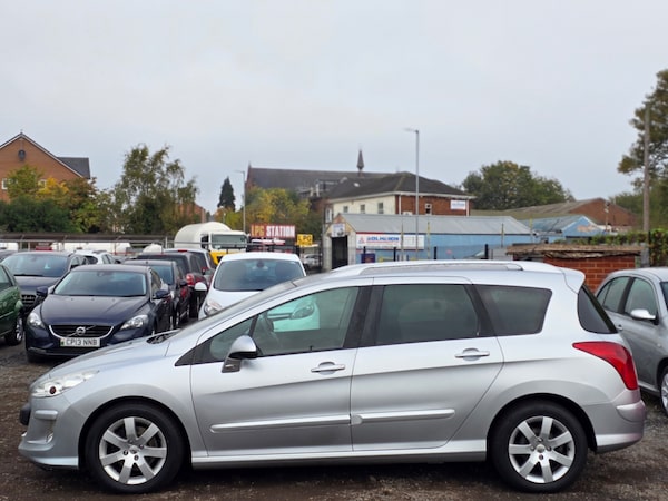 Used Peugeot 308 2009 for sale - 76230981: Photo 8