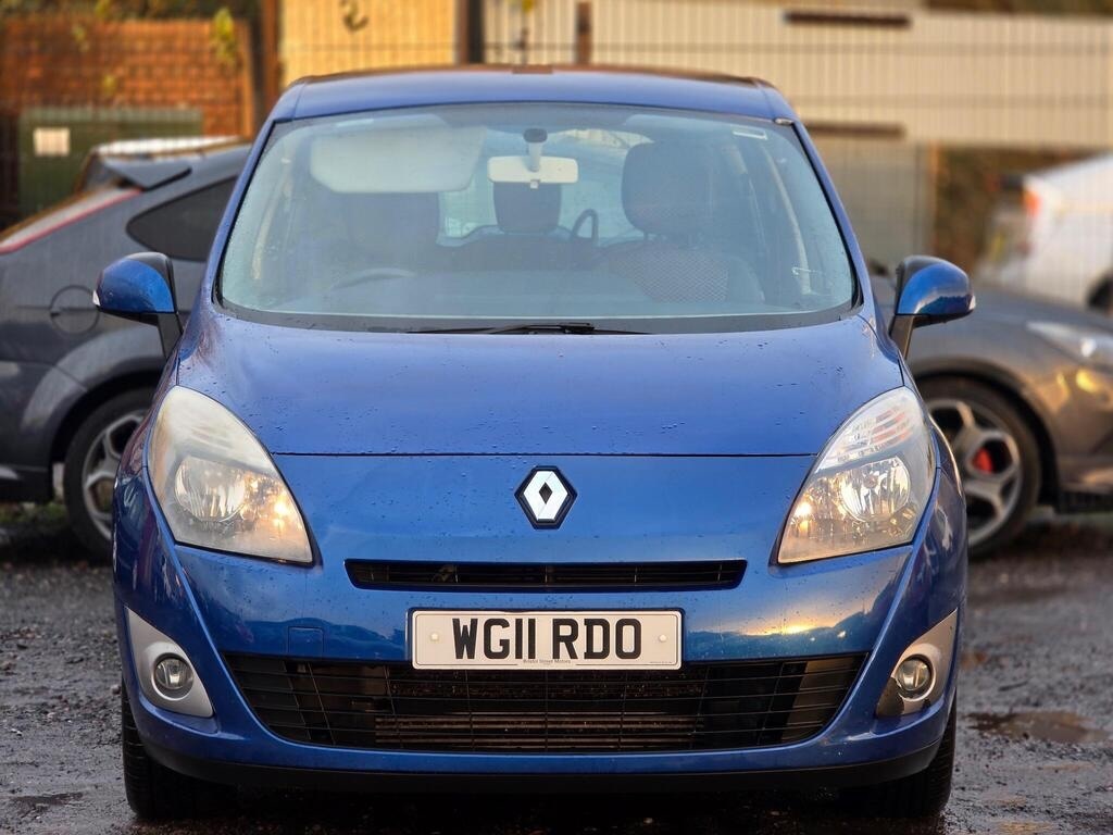 Used Renault Grand Scenic 2011 for sale - 77019836: Photo 2