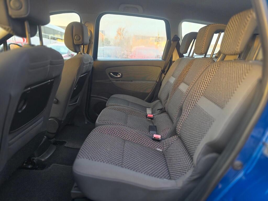 Used Renault Grand Scenic 2011 for sale - 77019836: Photo 21