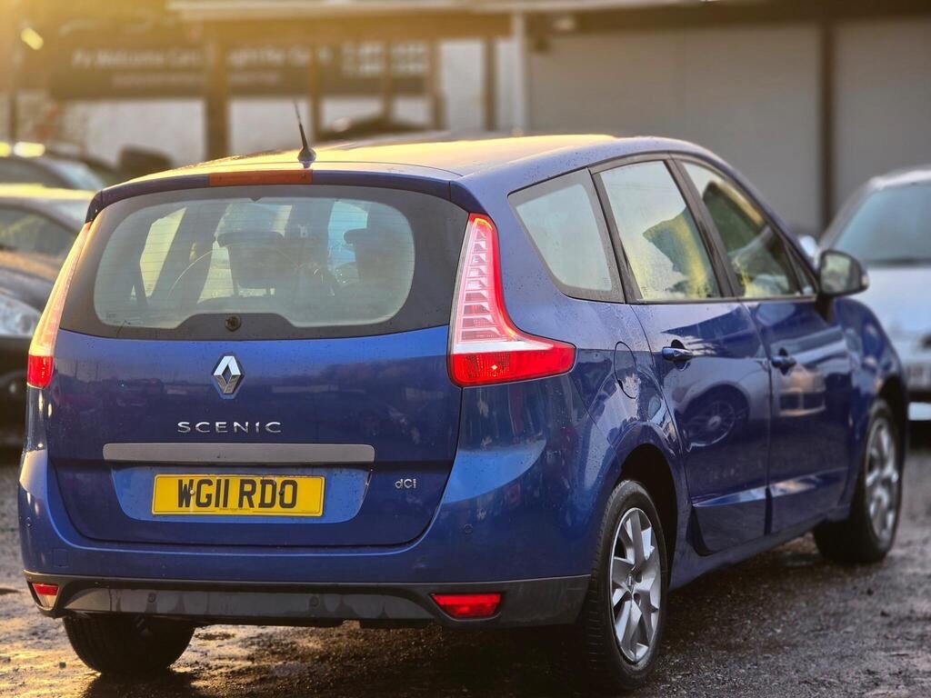 Used Renault Grand Scenic 2011 for sale - 77019836: Photo 7
