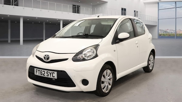 Used Toyota AYGO 2012 for sale - 76266171: Photo 2