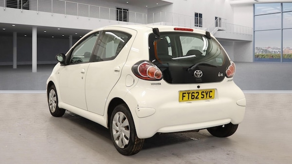 Used Toyota AYGO 2012 for sale - 76266171: Photo 3