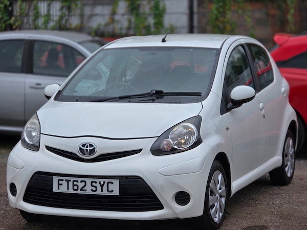 Used Toyota AYGO 2012 for sale - 76266171: Photo 4