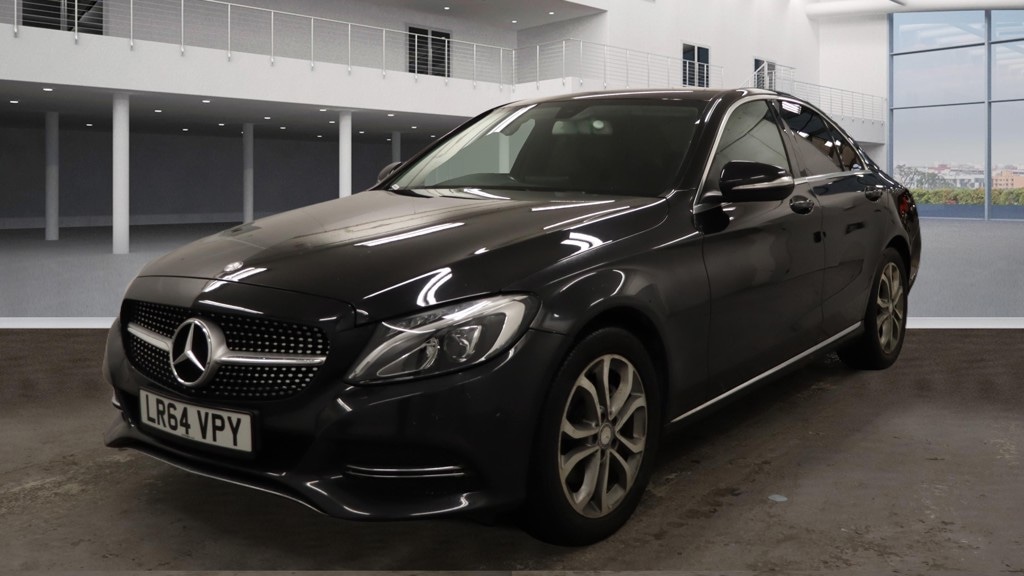 Used Mercedes-Benz C Class 2014 for sale - 77079240: Photo 2