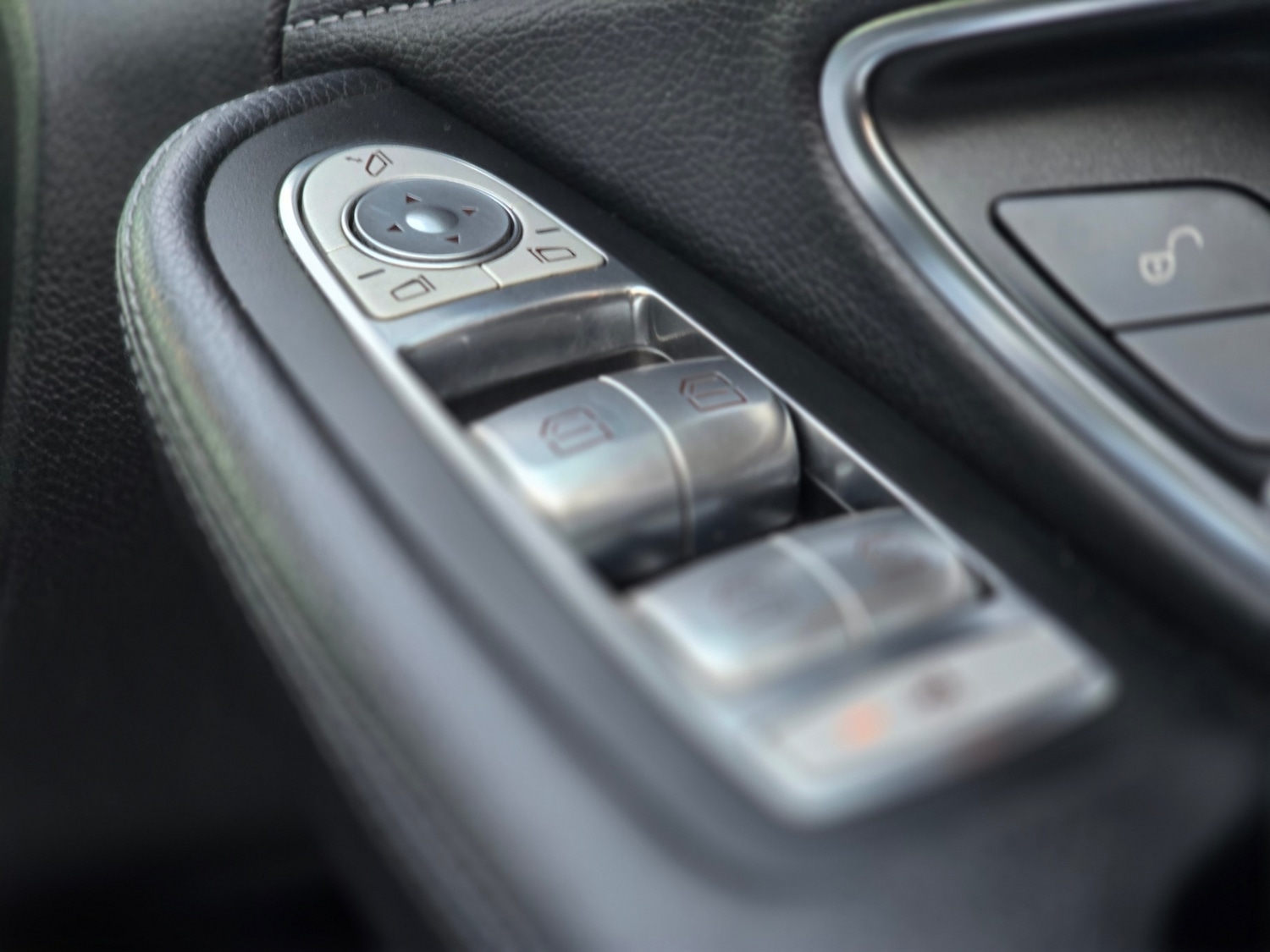 Used Mercedes-Benz C Class 2014 for sale - 77079240: Photo 27