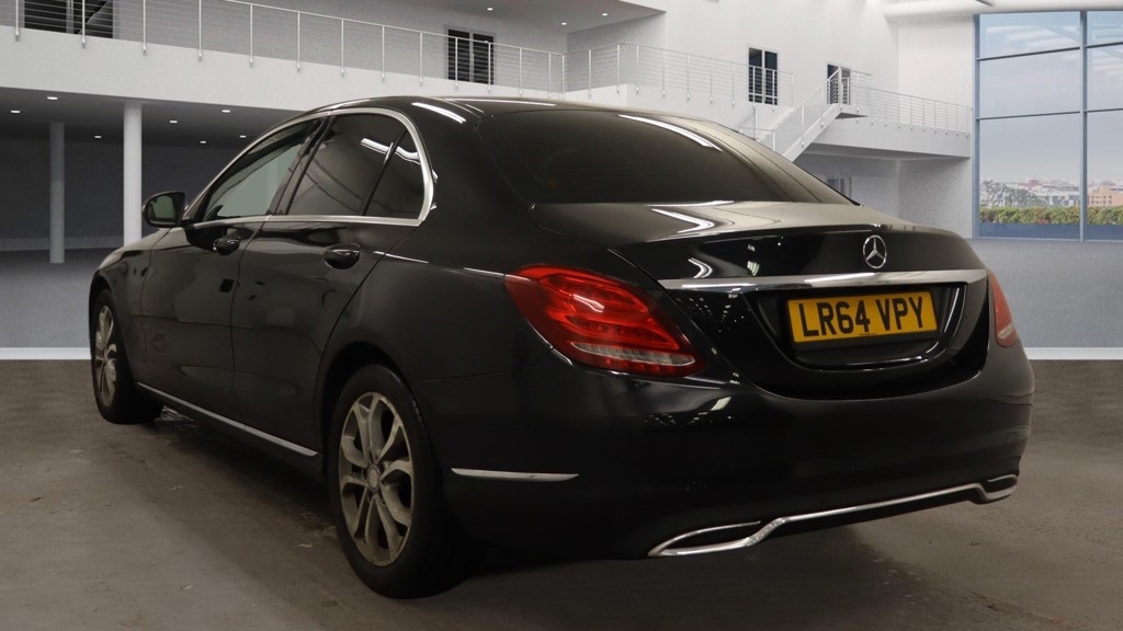 Used Mercedes-Benz C Class 2014 for sale - 77079240: Photo 3