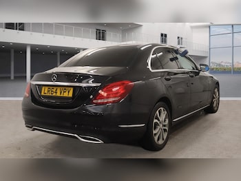 Used Mercedes-Benz C Class 2014 for sale - 77079240: Photo