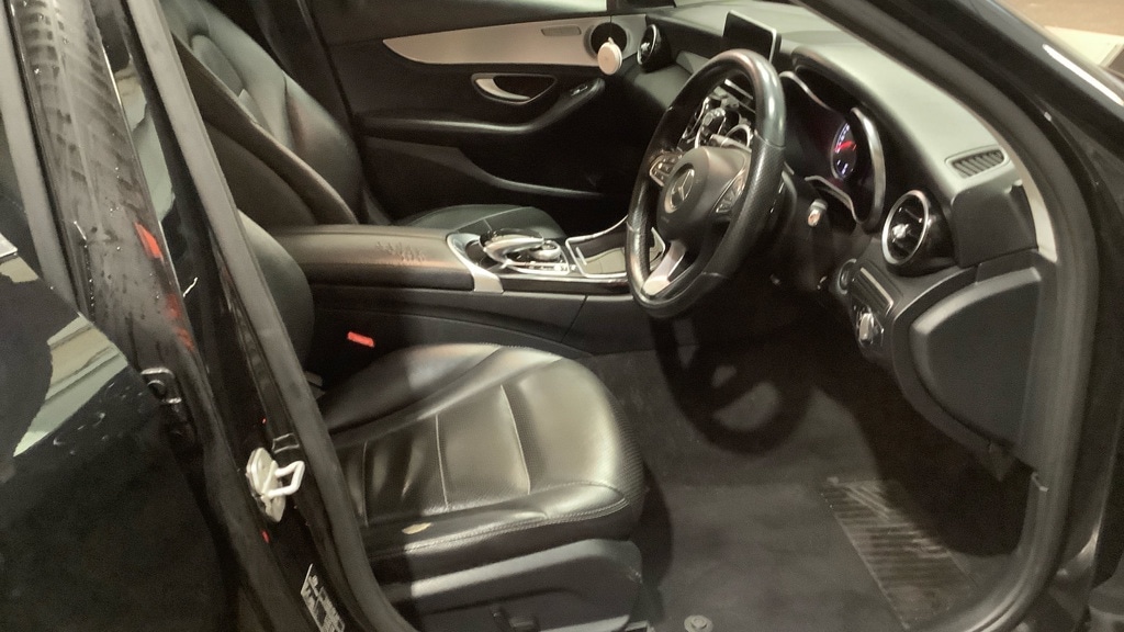 Used Mercedes-Benz C Class 2014 for sale - 77079240: Photo 9