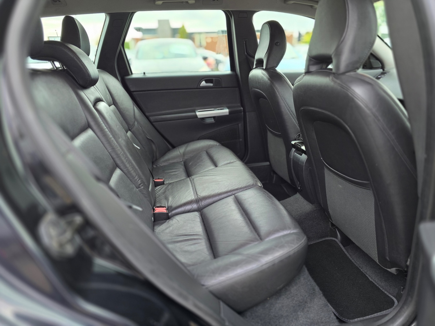 Used Volvo V50 2011 for sale - 76089670: Photo 18