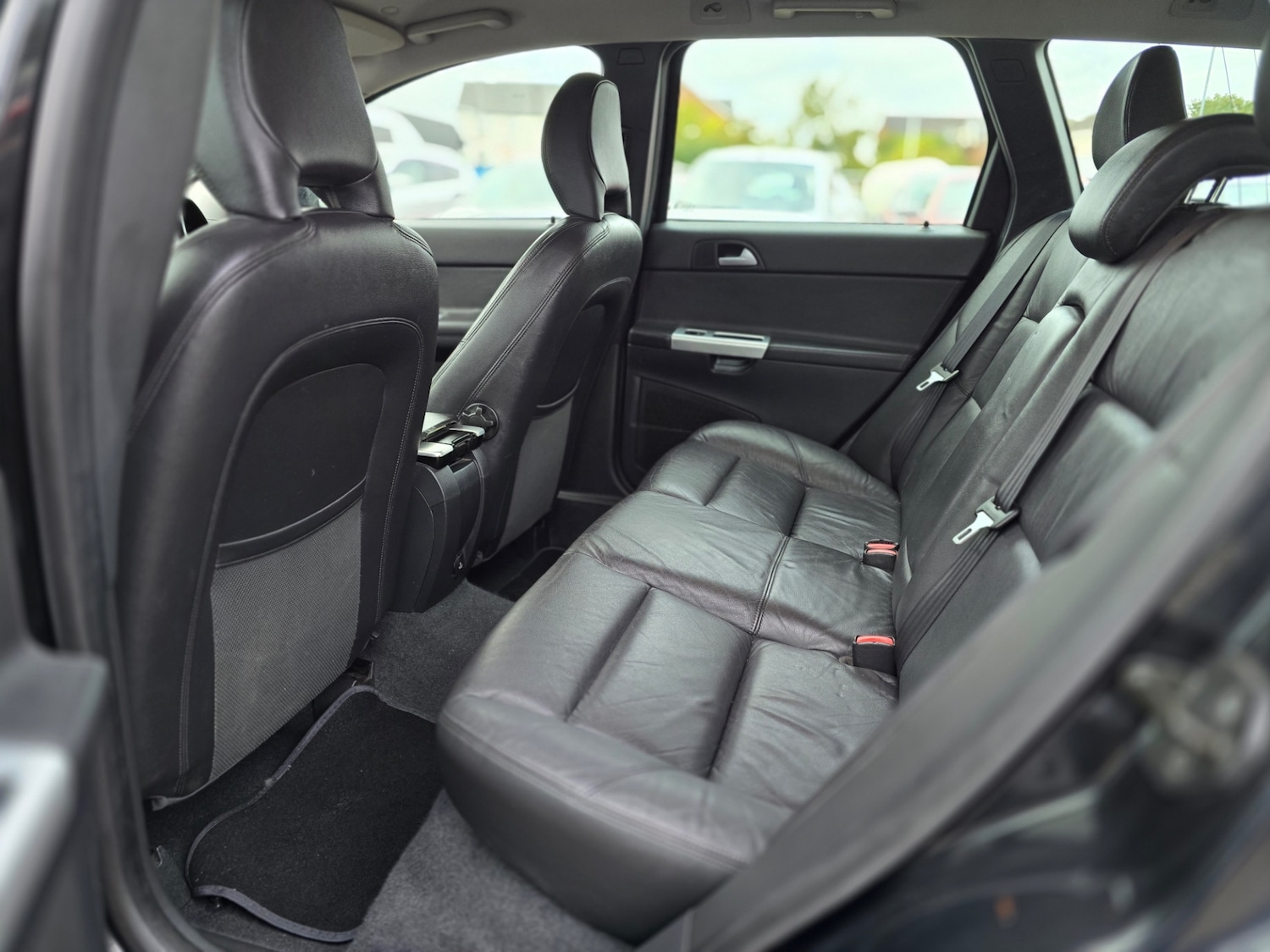 Used Volvo V50 2011 for sale - 76089670: Photo 21