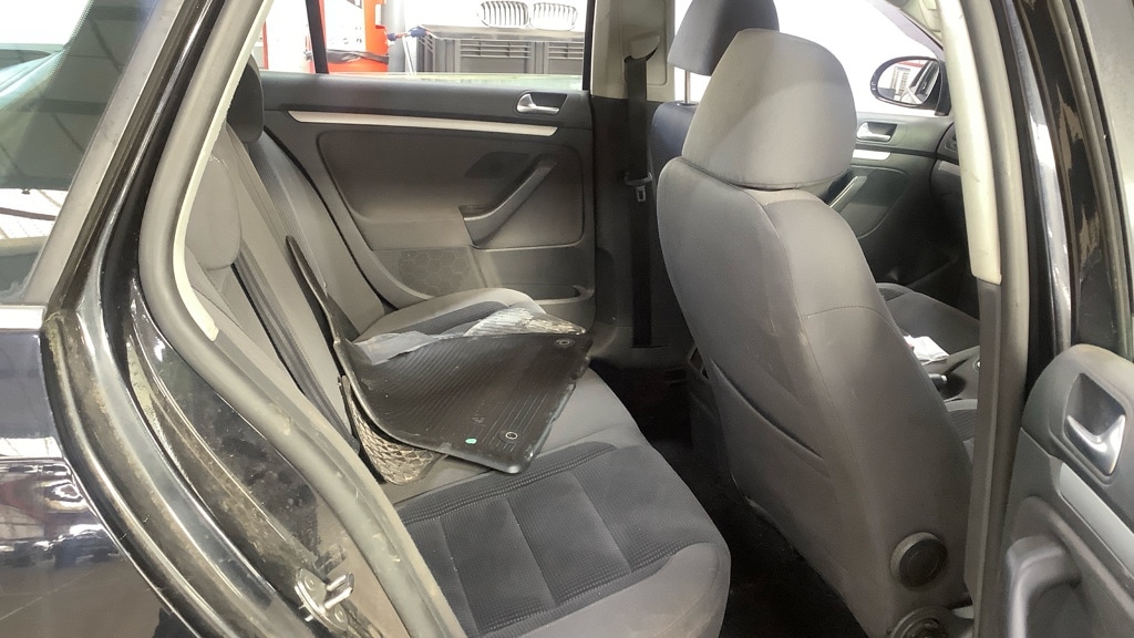 Used Volkswagen Golf 2009 for sale - 78219152: Photo 8