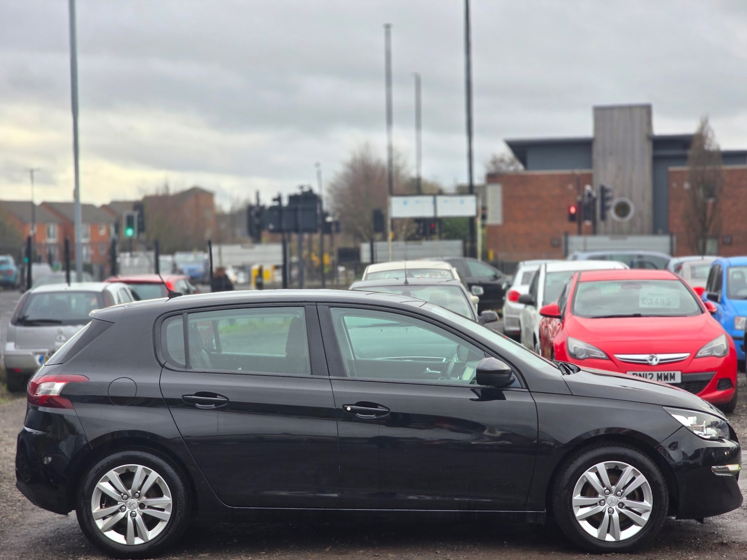 Used Peugeot 308 2015 for sale - 76720149: Photo 8