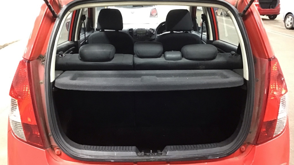 Used Hyundai i10 2010 for sale - 76345108: Photo 7