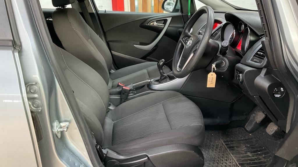 Used Vauxhall Astra 2013 for sale - 78219435: Photo 9