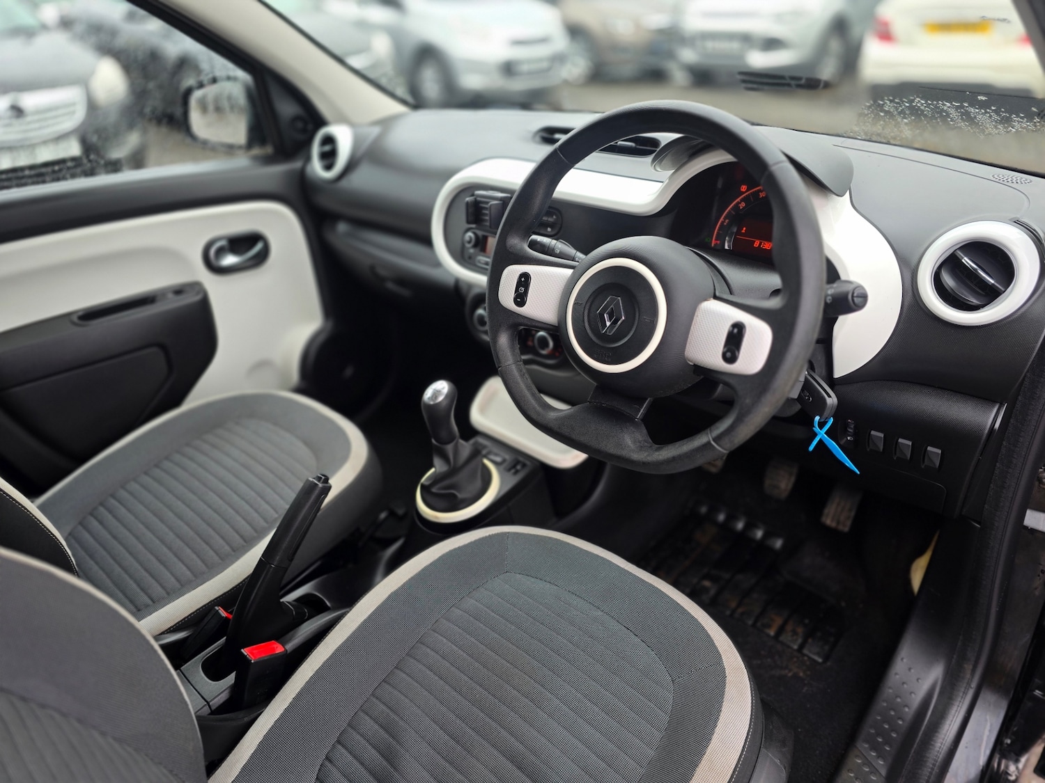 Used Renault Twingo 2015 for sale - 77379301: Photo 13