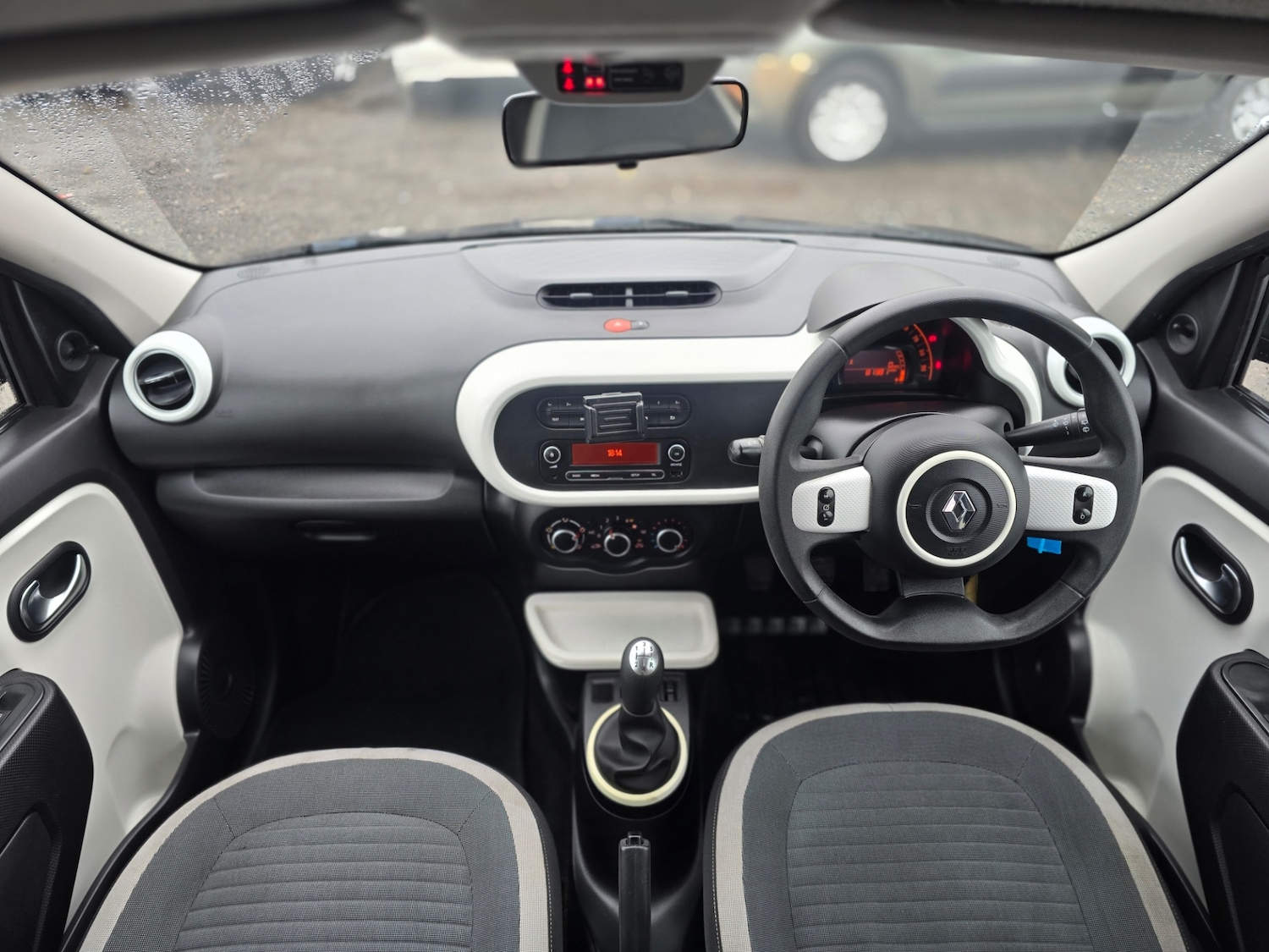 Used Renault Twingo 2015 for sale - 77379301: Photo 17