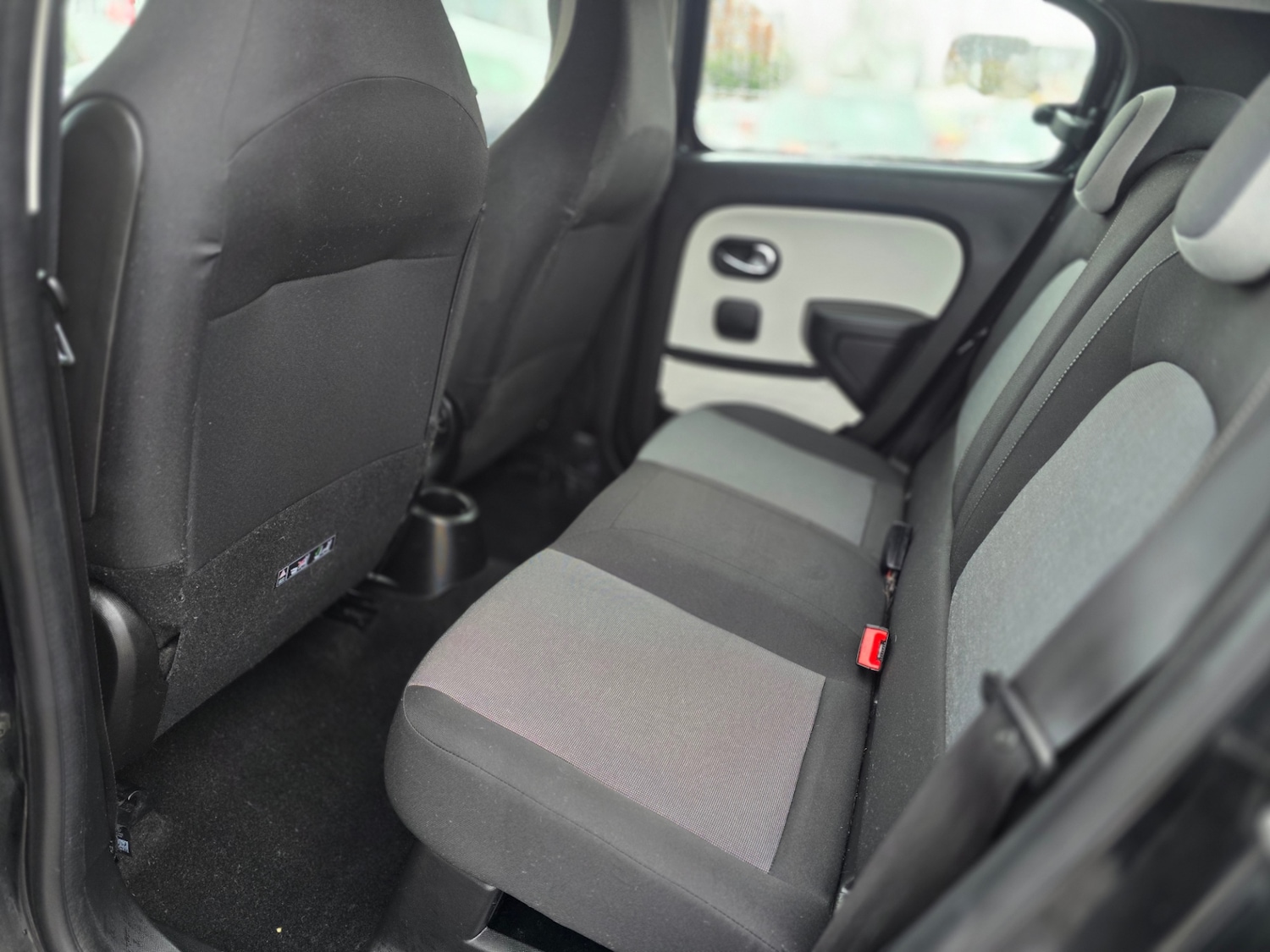 Used Renault Twingo 2015 for sale - 77379301: Photo 18