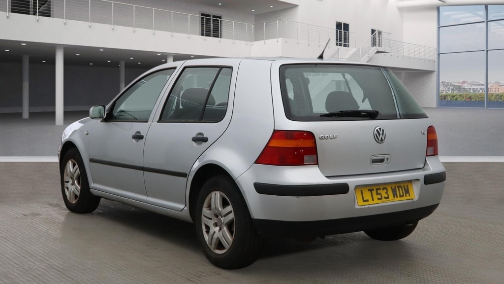 Used Volkswagen Golf 2003 for sale - 77796690: Photo 3