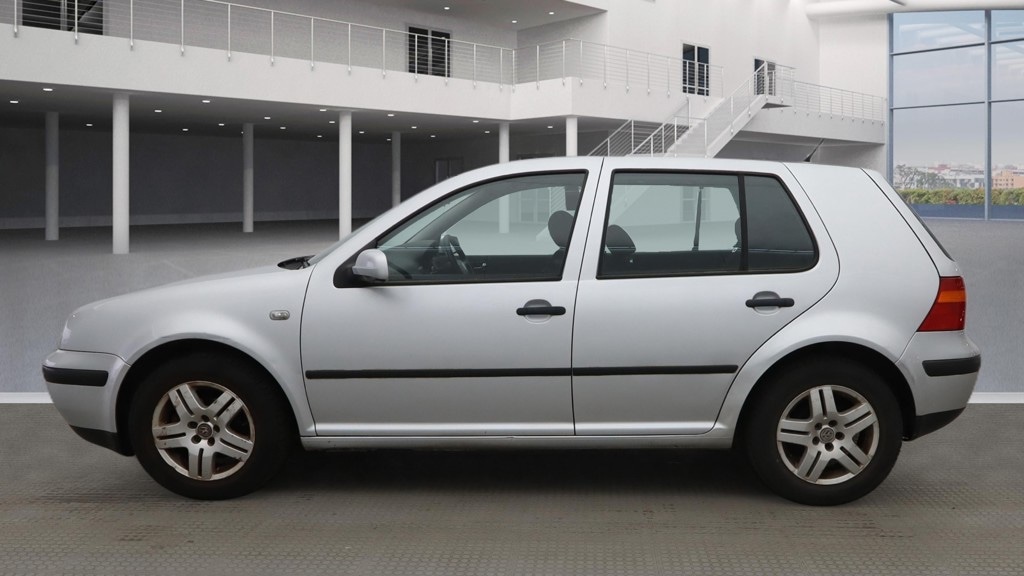 Used Volkswagen Golf 2003 for sale - 77796690: Photo 6