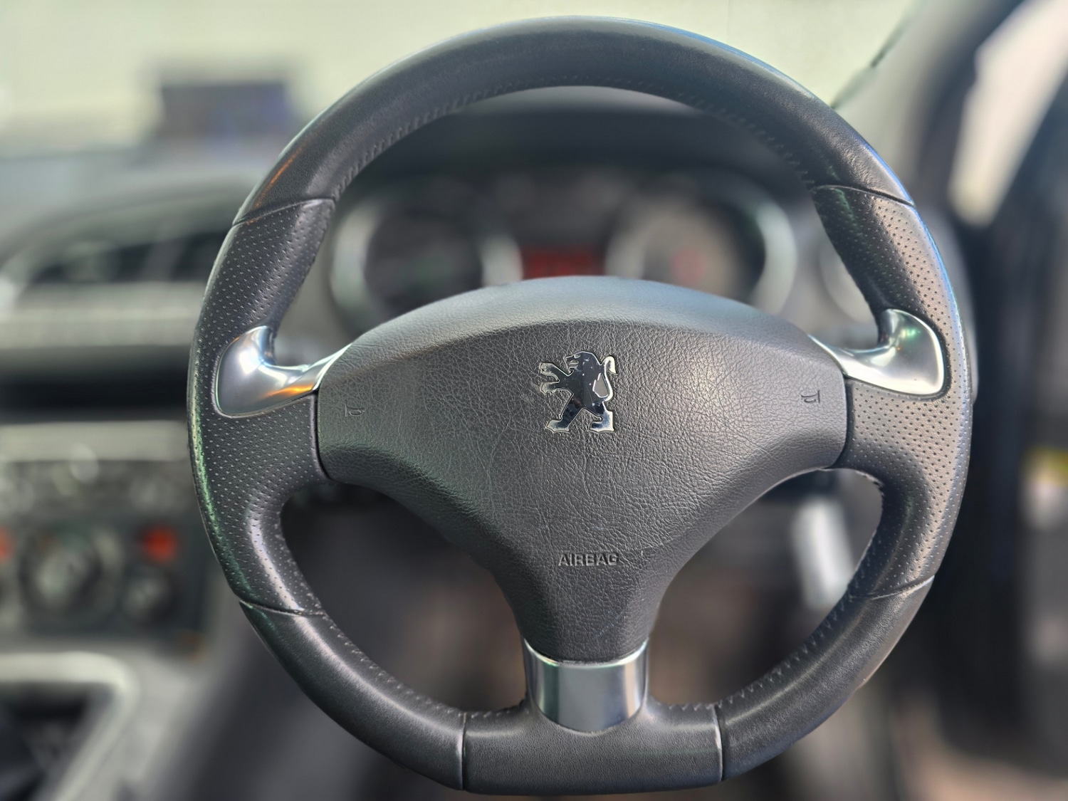 Used Peugeot 5008 2013 for sale - 78081112: Photo 16