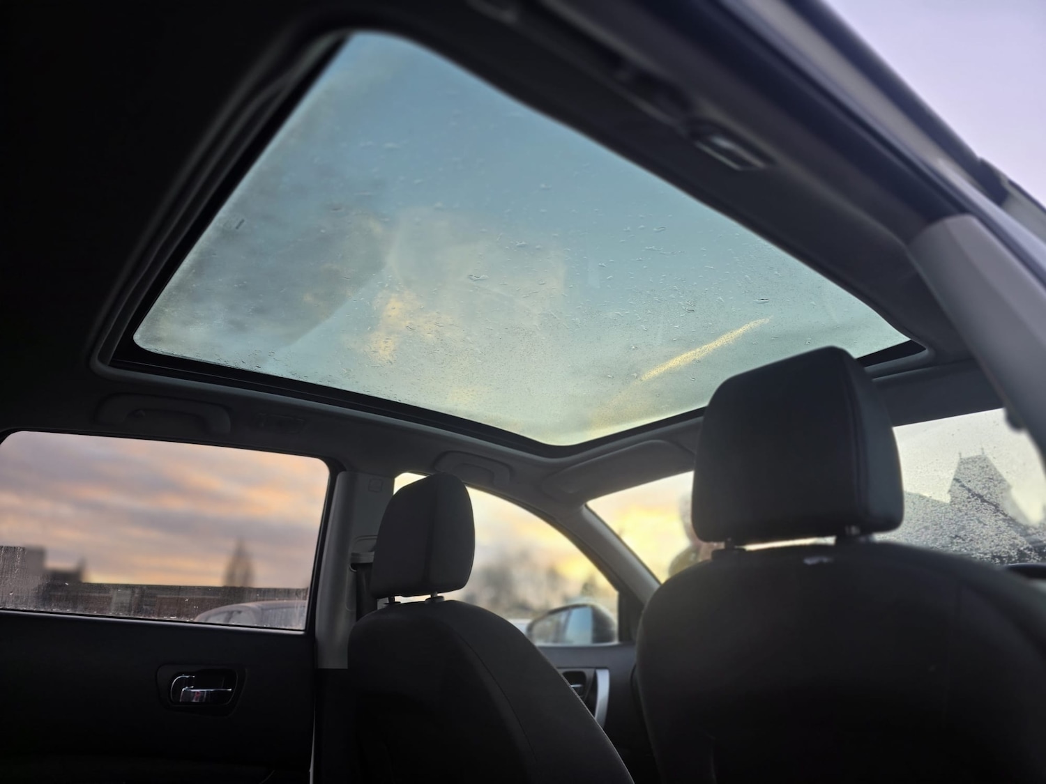 Used Nissan Qashqai 2011 for sale - 76748304: Photo 17