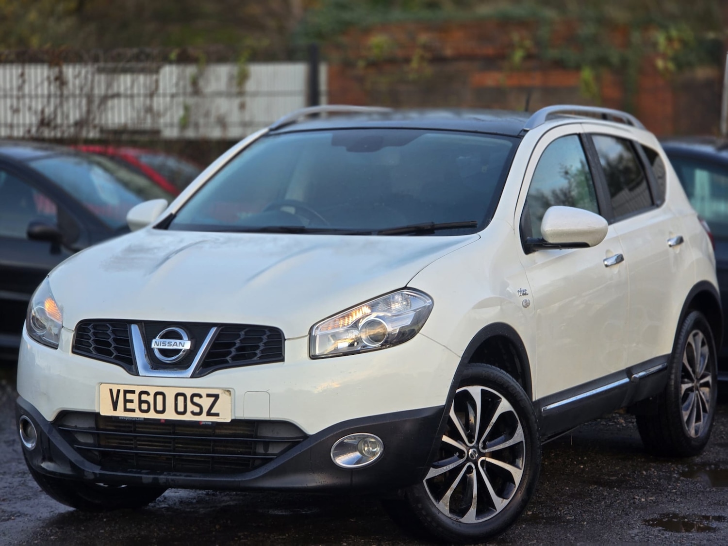 Used Nissan Qashqai 2011 for sale - 76748304: Photo 2